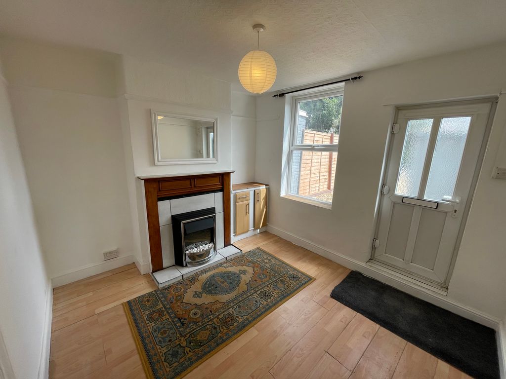 Property photo 2 of 7 Living Room