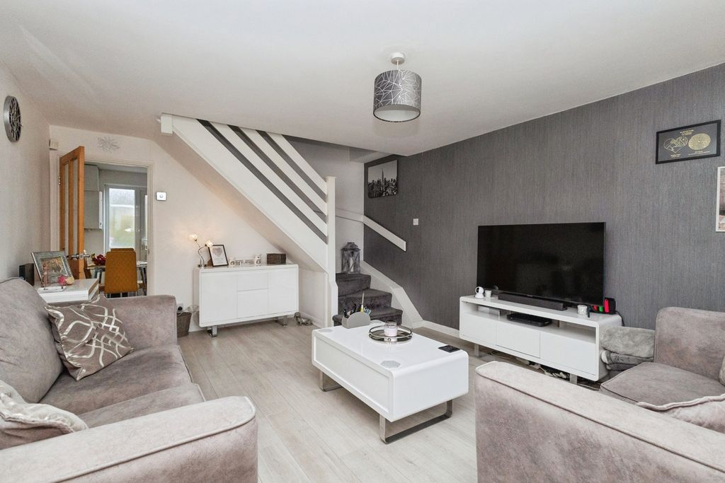 Property photo 2 of 16 Living Room