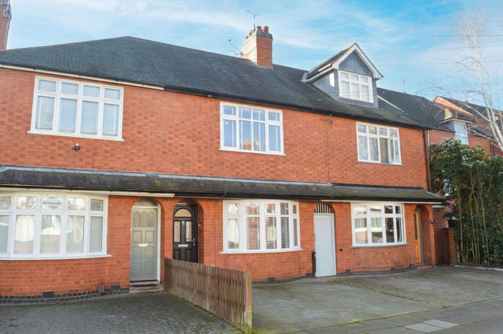 Property photo 1 of 20