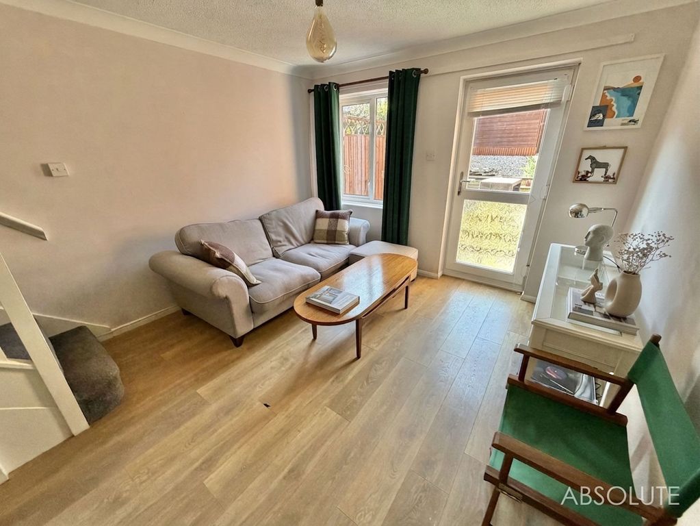 Property photo 3 of 8