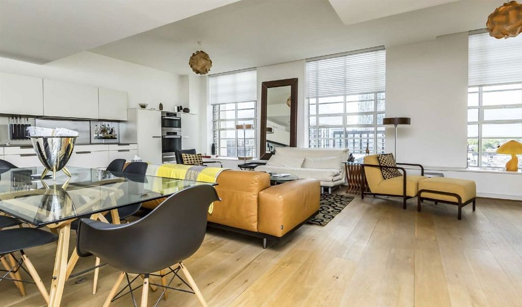 Property photo 2 of 5