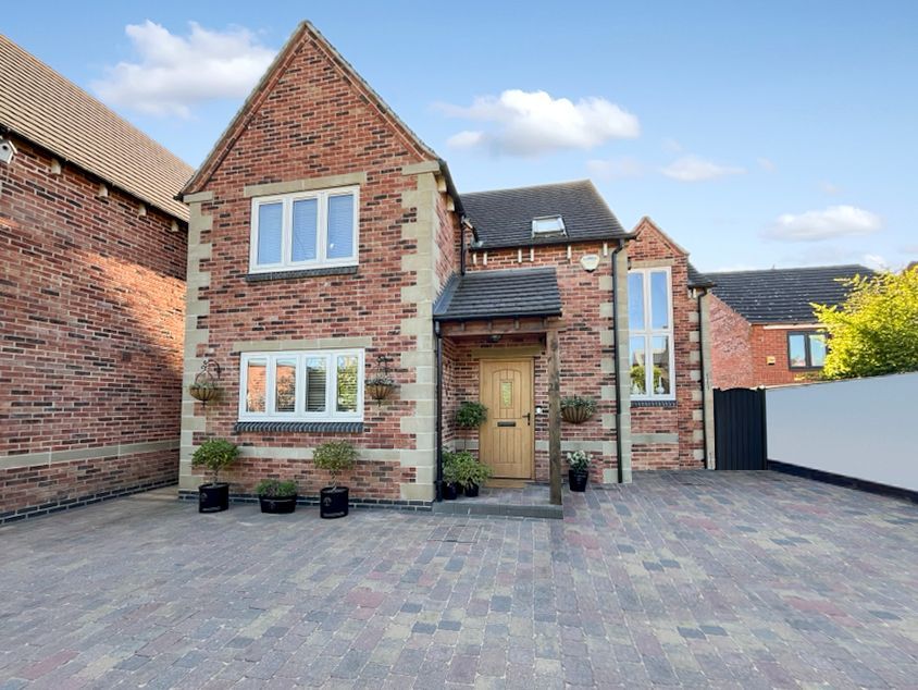 Property photo 1 of 51