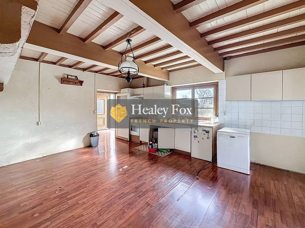 Property photo 3 of 14