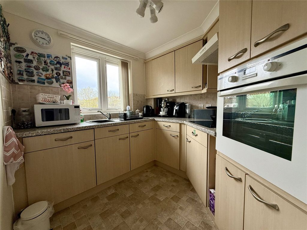 Property photo 3 of 8 Picture No. 04