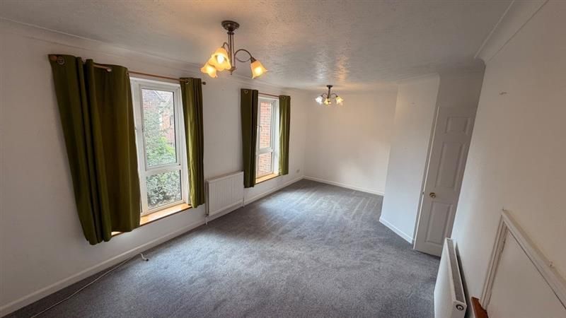 Property photo 1 of 15 Living Room