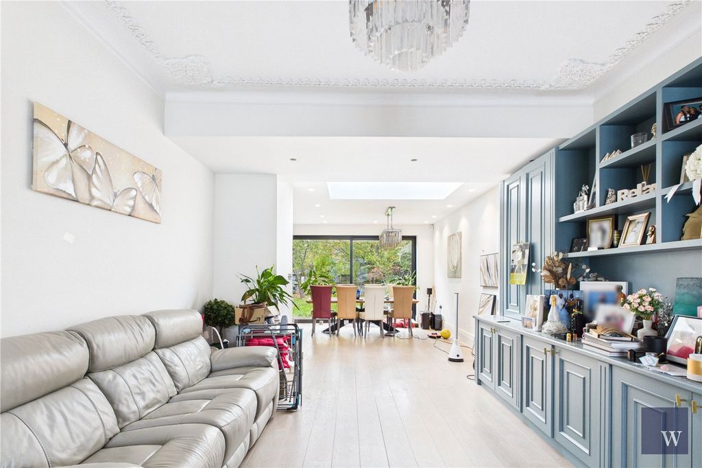 Property photo 3 of 11 Picture No. 05