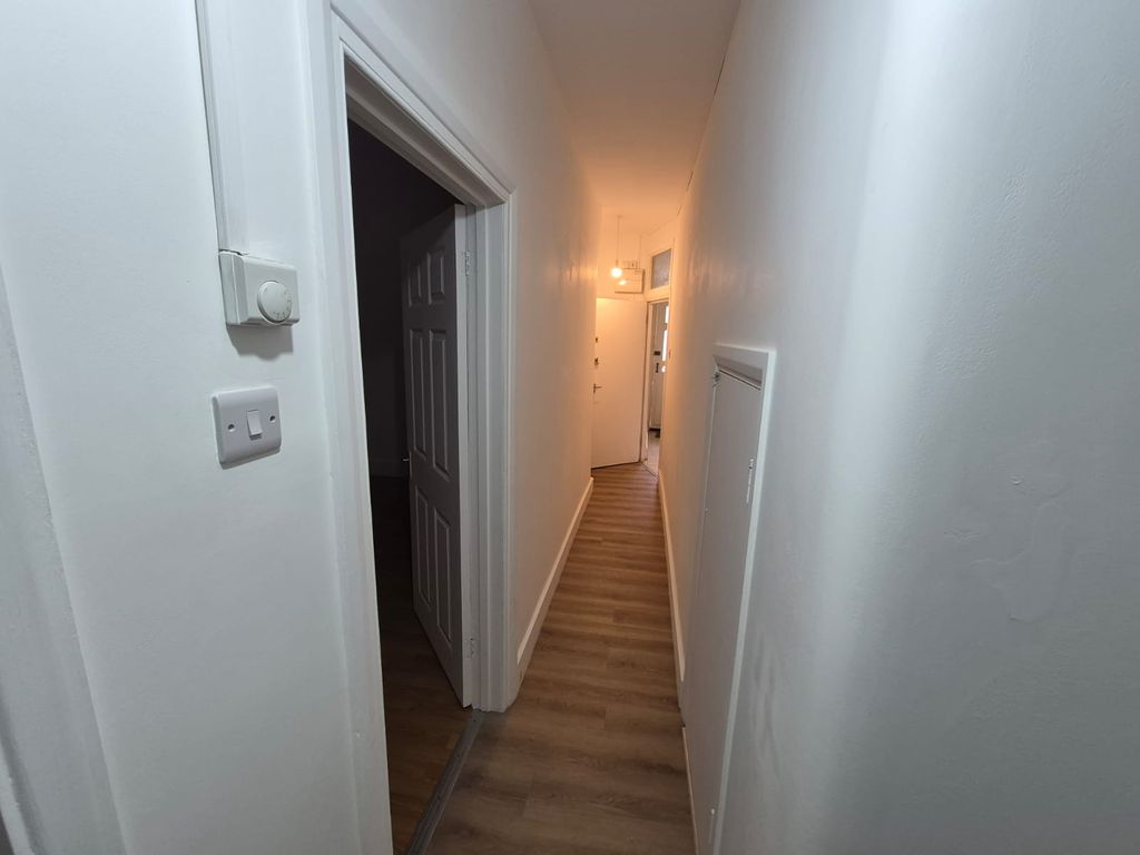 Property photo 2 of 20 Gallery