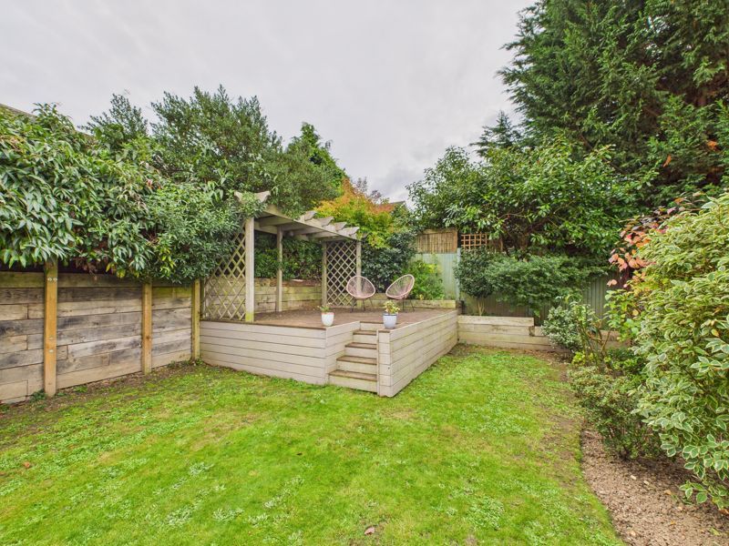 Property photo 2 of 21 Garden