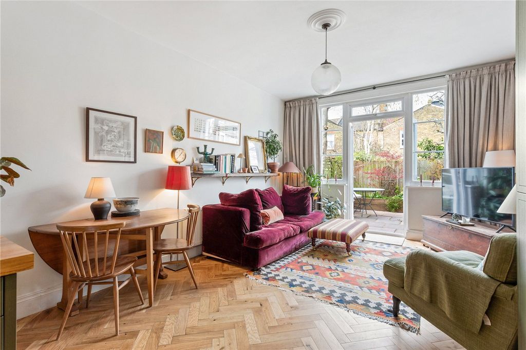 Property photo 1 of 16 Picture No. 06