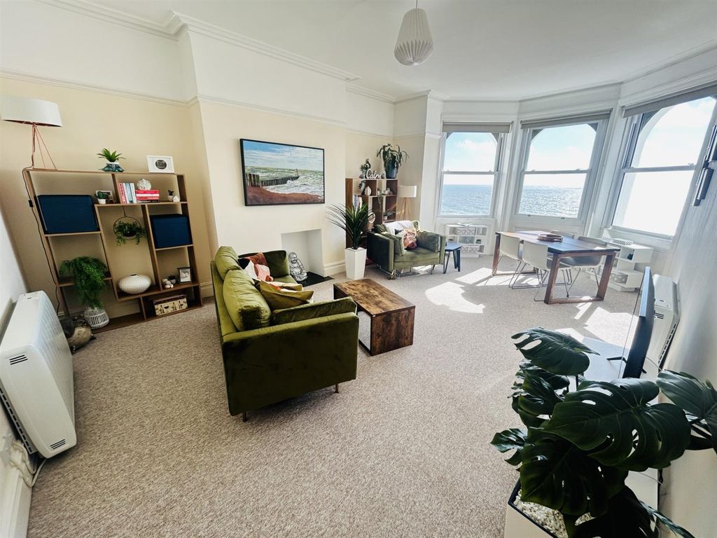 Property photo 2 of 17 01323 438506