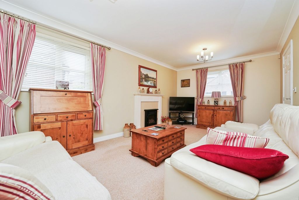 Property photo 3 of 20 Pbox-Img.Jpg