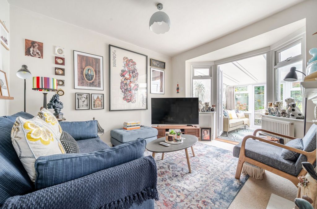 Property photo 3 of 22