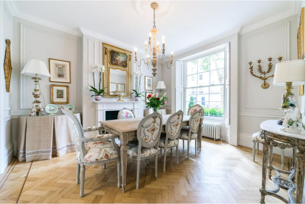 Property photo 2 of 10 Dining Room