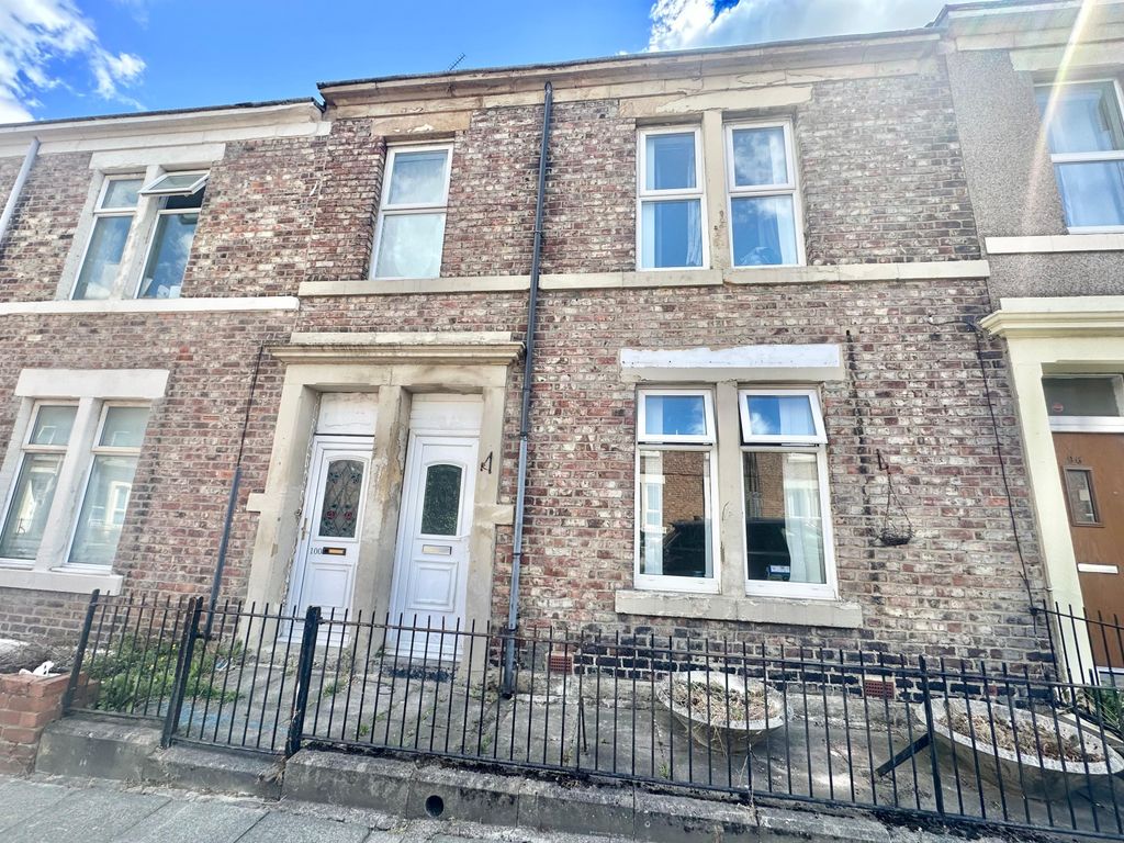 Property photo 1 of 1 Two Bedroom Ground Floor Flat To Let