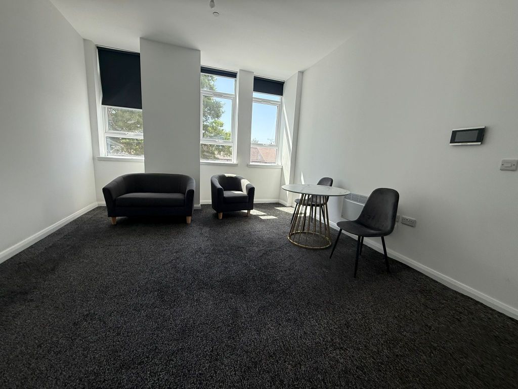 Property photo 3 of 6