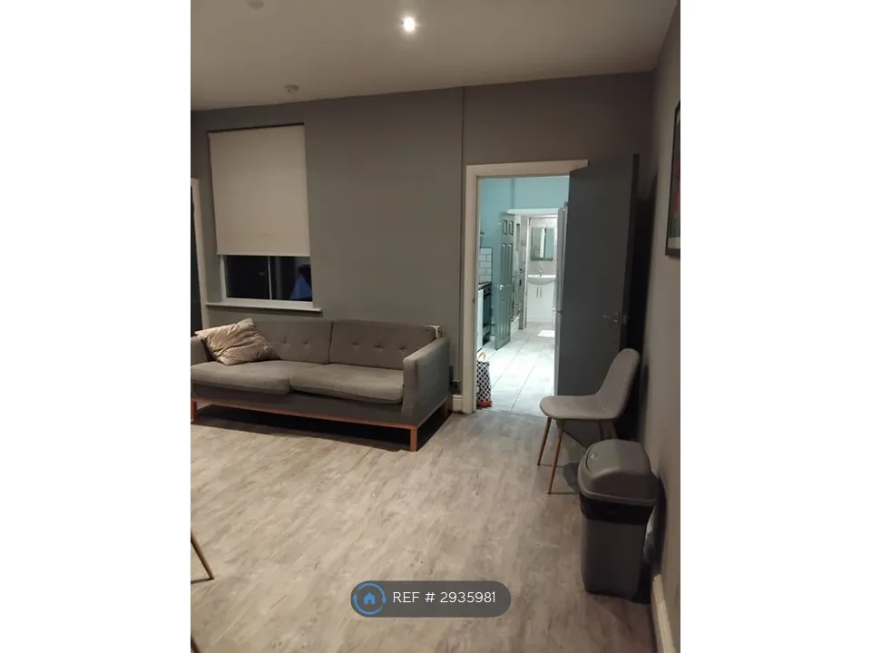 Apartment in Derby, Osmaston - View 6