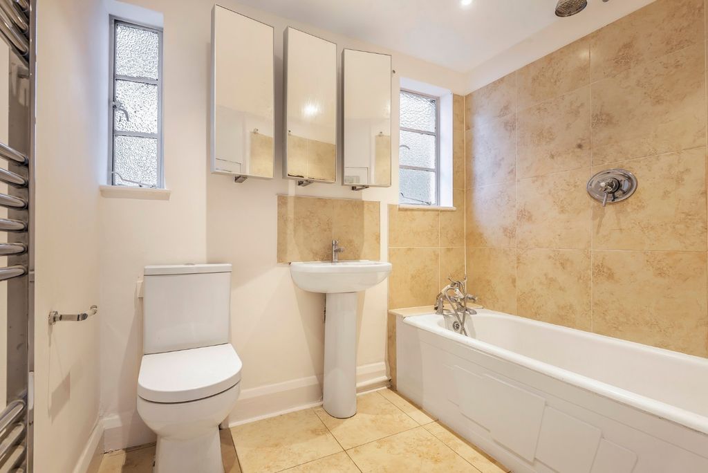 Property photo 3 of 9 Picture No. 15