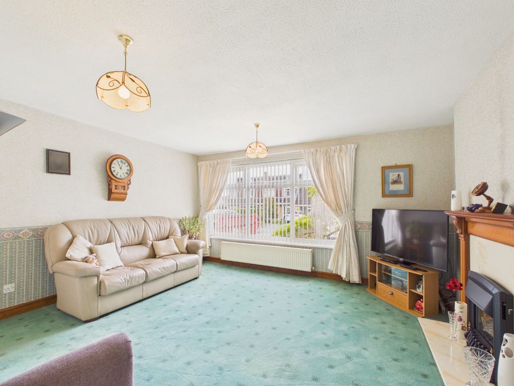 Property photo 2 of 16 5133153