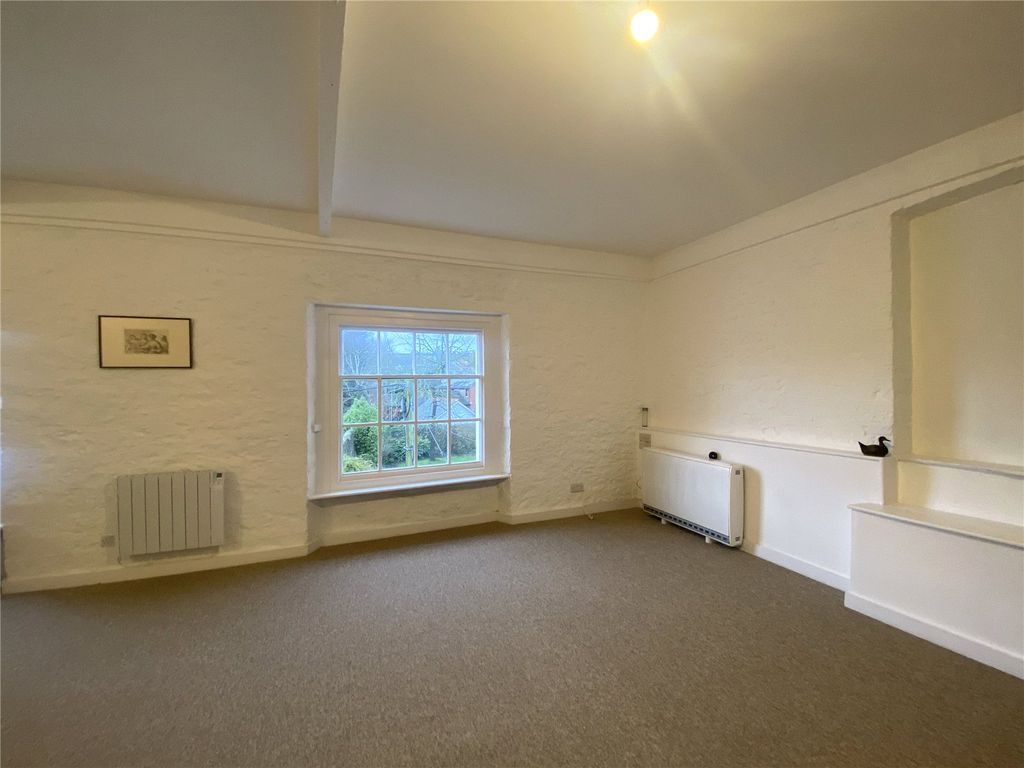 Property photo 3 of 8 Picture No. 05