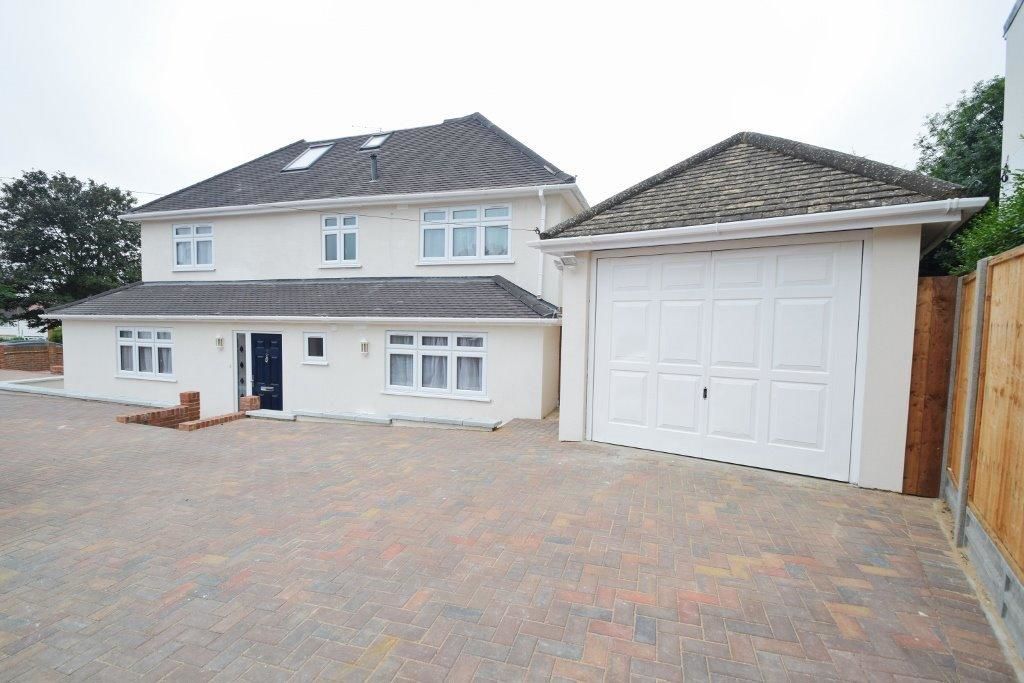 Property photo 1 of 8 Front