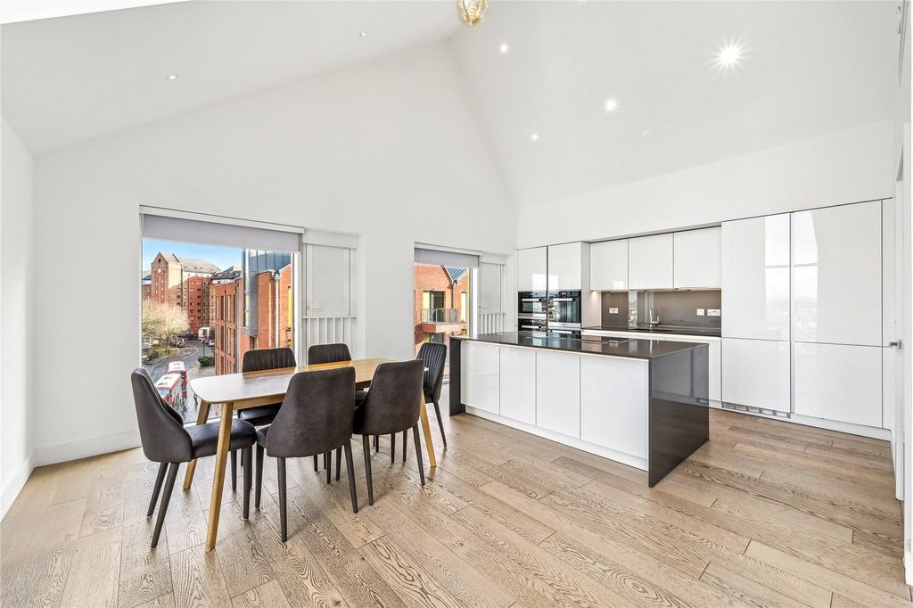 Property photo 1 of 13 Kitchen Dining