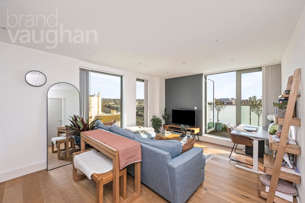 Property photo 2 of 14 Picture No. 08