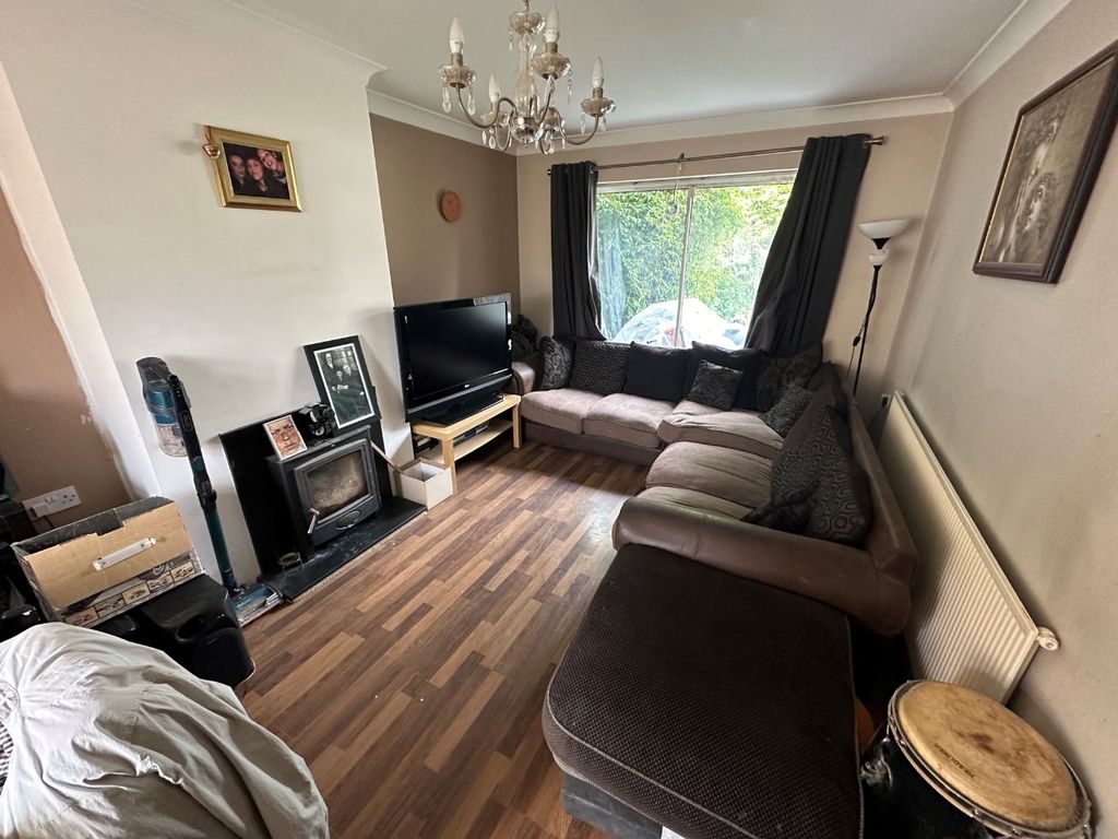 Property photo 2 of 7 3544575