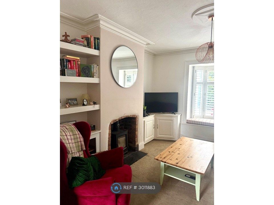 Property photo 2 of 11