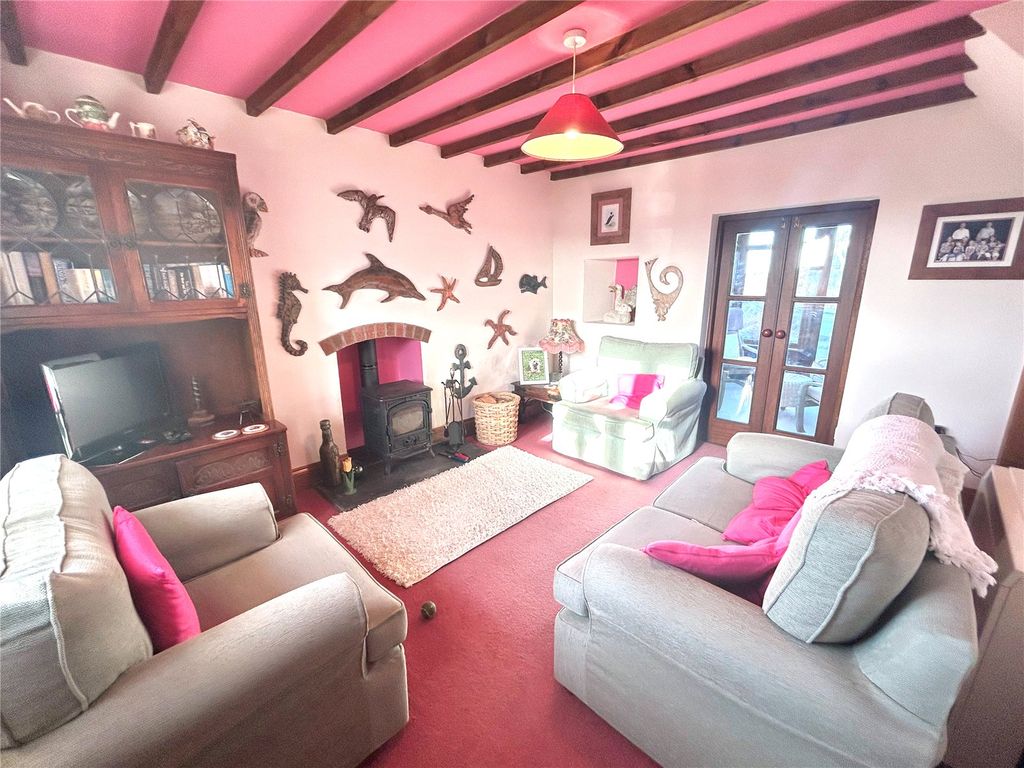 Property photo 3 of 16 Picture No. 17