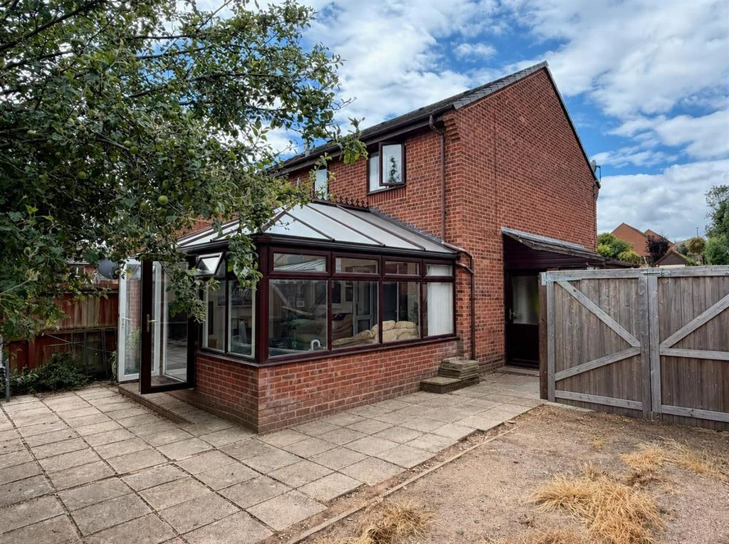 1 bed end terrace house for saleFallowfield Close, Hereford HR2