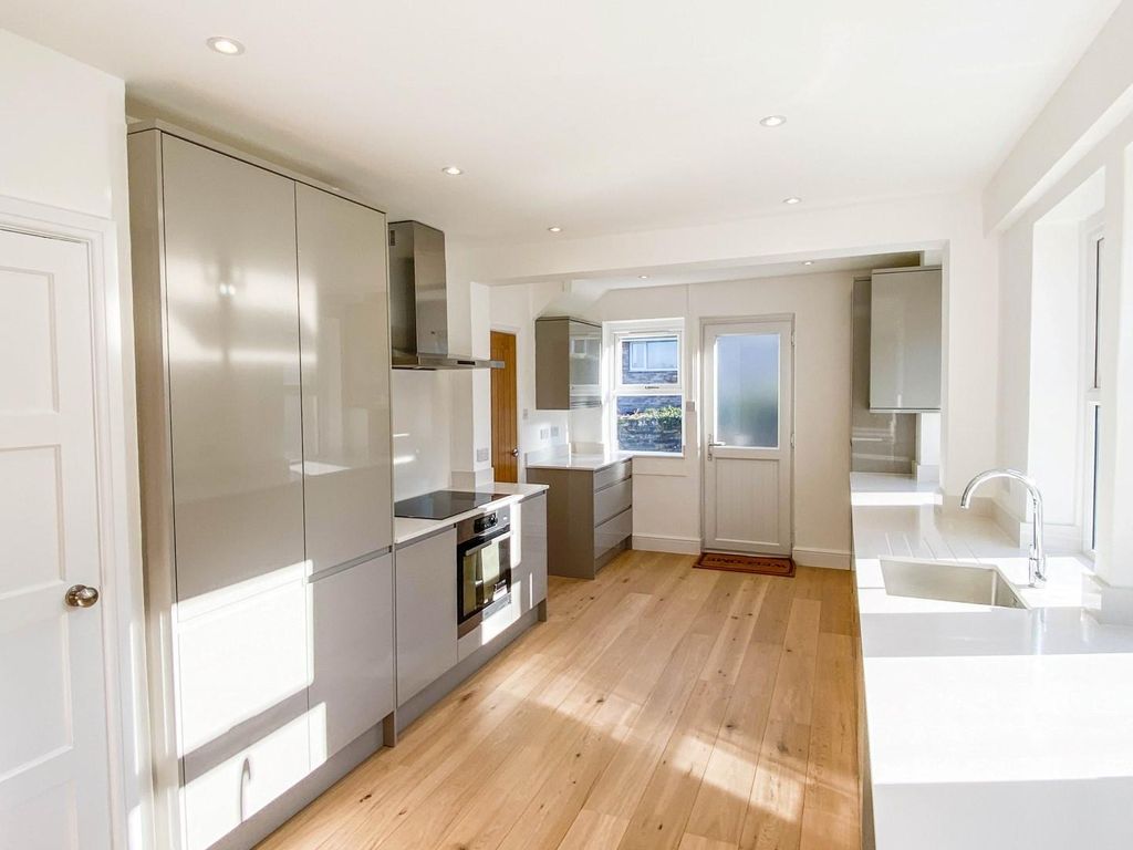 Property photo 2 of 13 Image00018 (Large).Jpg