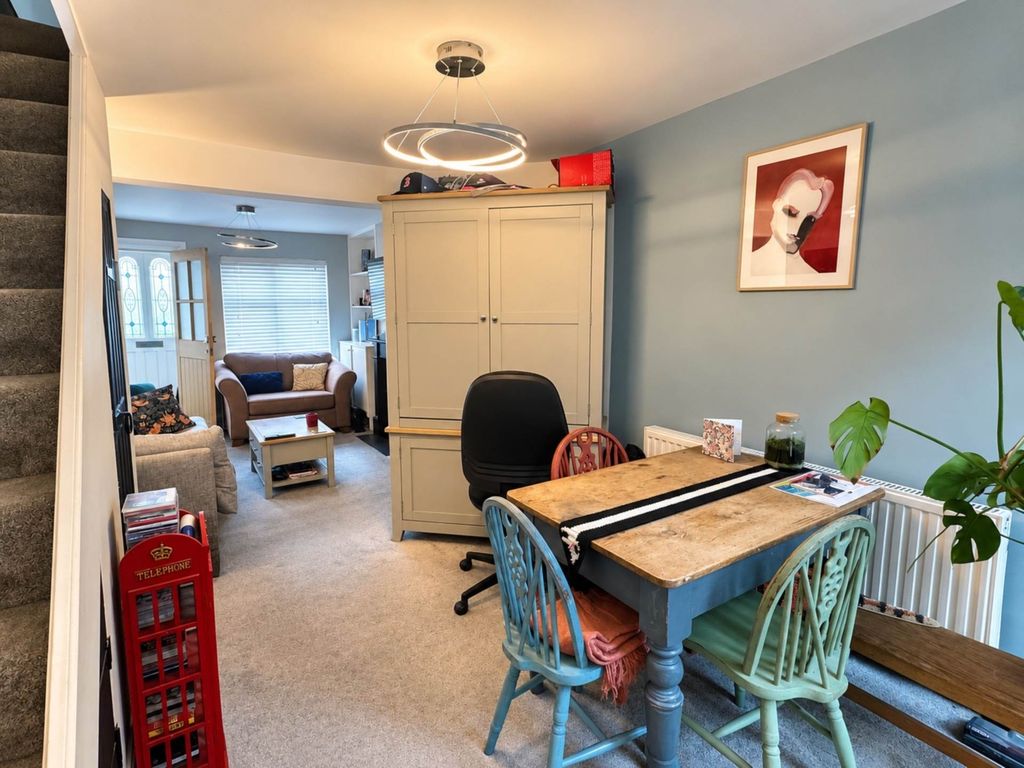 Property photo 3 of 11