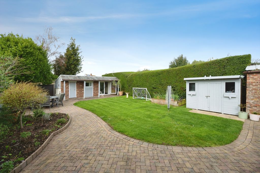 Property photo 1 of 19 Pbox-Img.Jpg