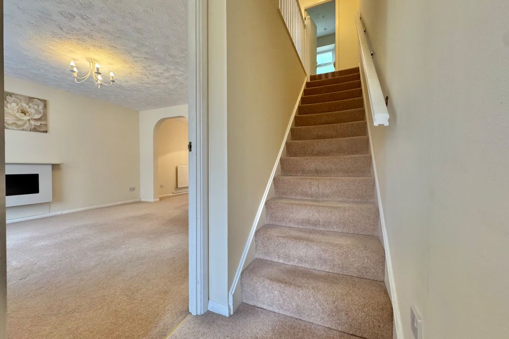 Property photo 2 of 13 Hallway