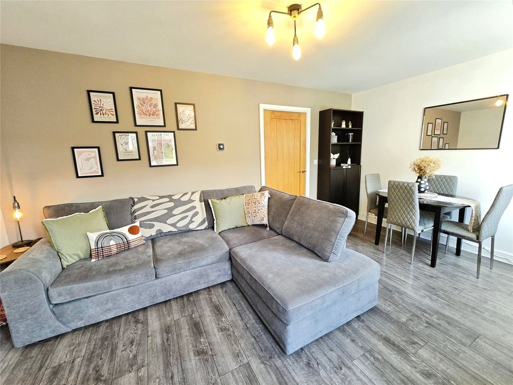 Property photo 2 of 22 Living/Dining Room