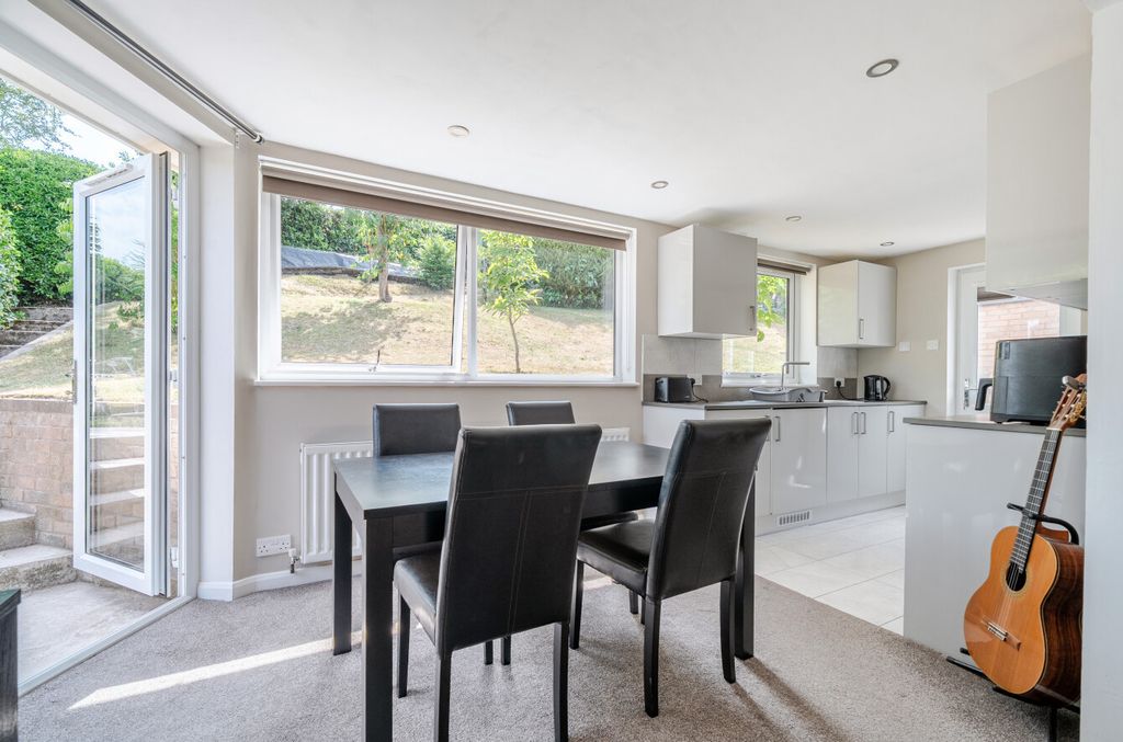 Property photo 3 of 24 1495151-4-6A58Ef2...
