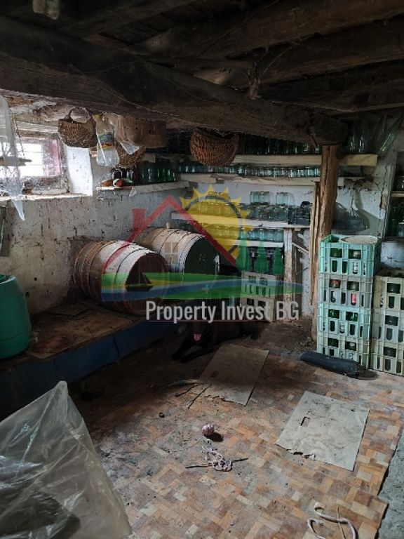 Property photo 3 of 6