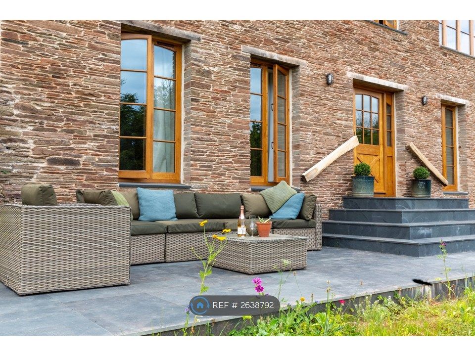 Property photo 3 of 27 Front Entrance