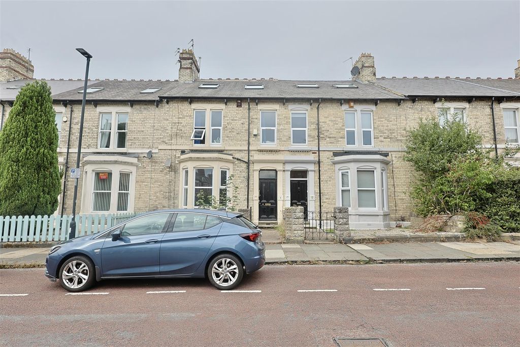 Property photo 1 of 25 7E17D643-1058-4085-9D10-E17Dacaa190C_1_201_A.Jpeg