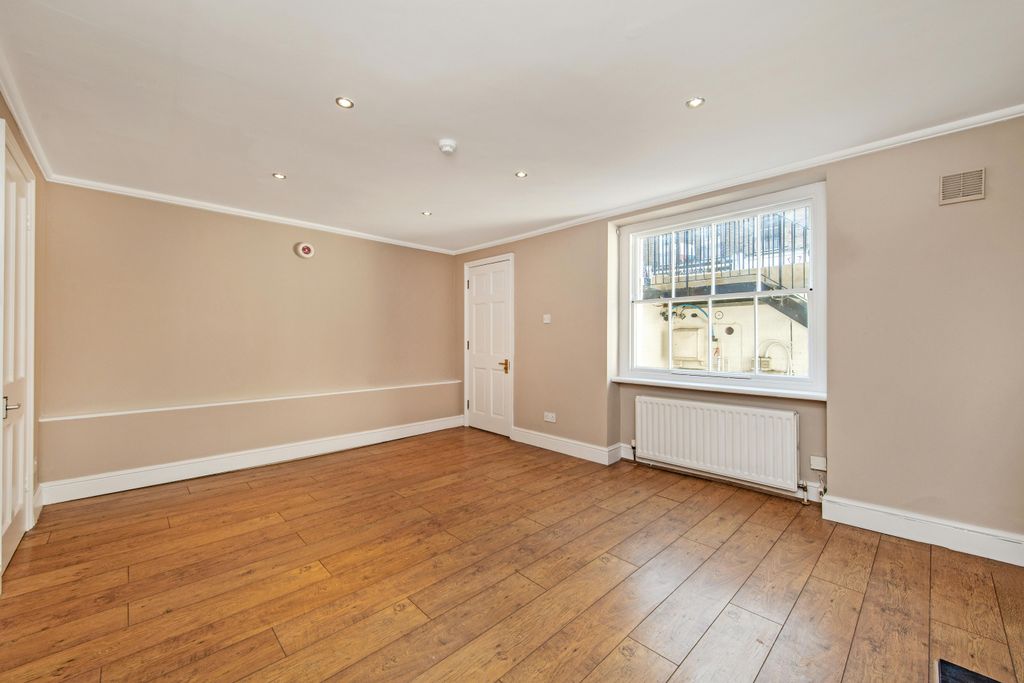 Property photo 3 of 12 Reception Room
