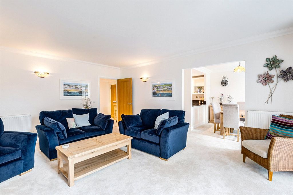 Property photo 3 of 23 Picture No. 31