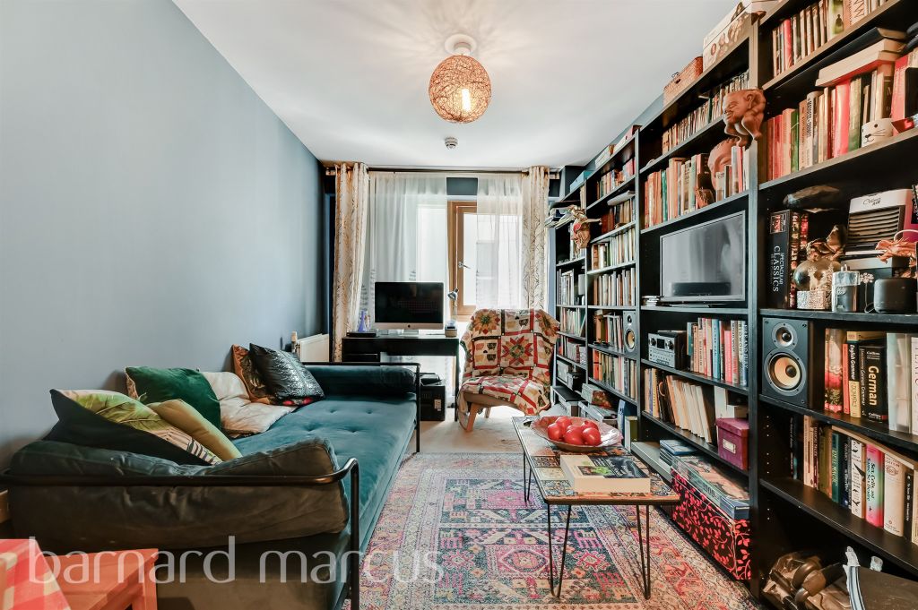 Property photo 1 of 9
