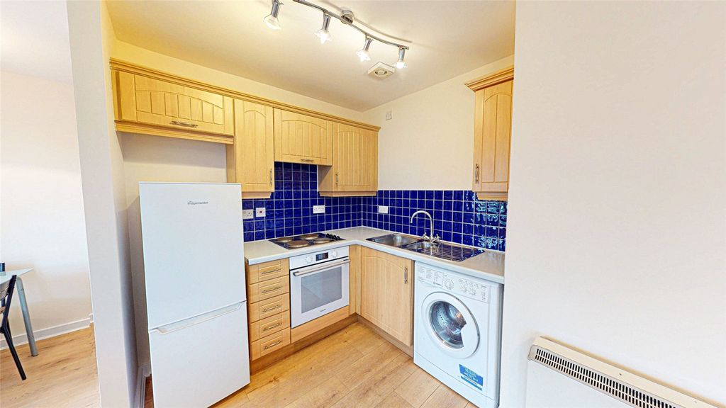 Property photo 3 of 10 Picture No. 06