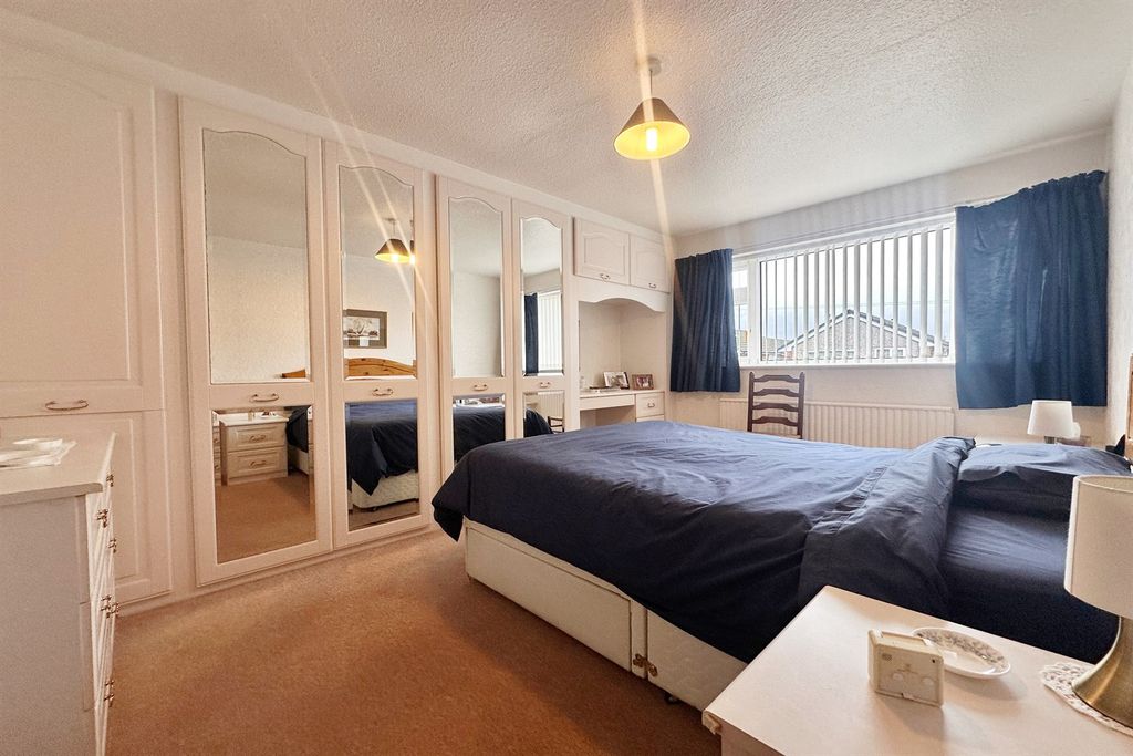 Property photo 3 of 16 Bedroom 1