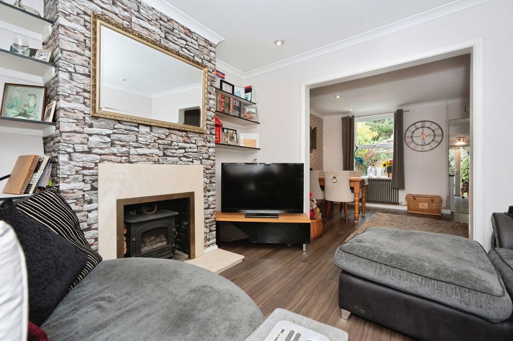 Property photo 3 of 17 Photo