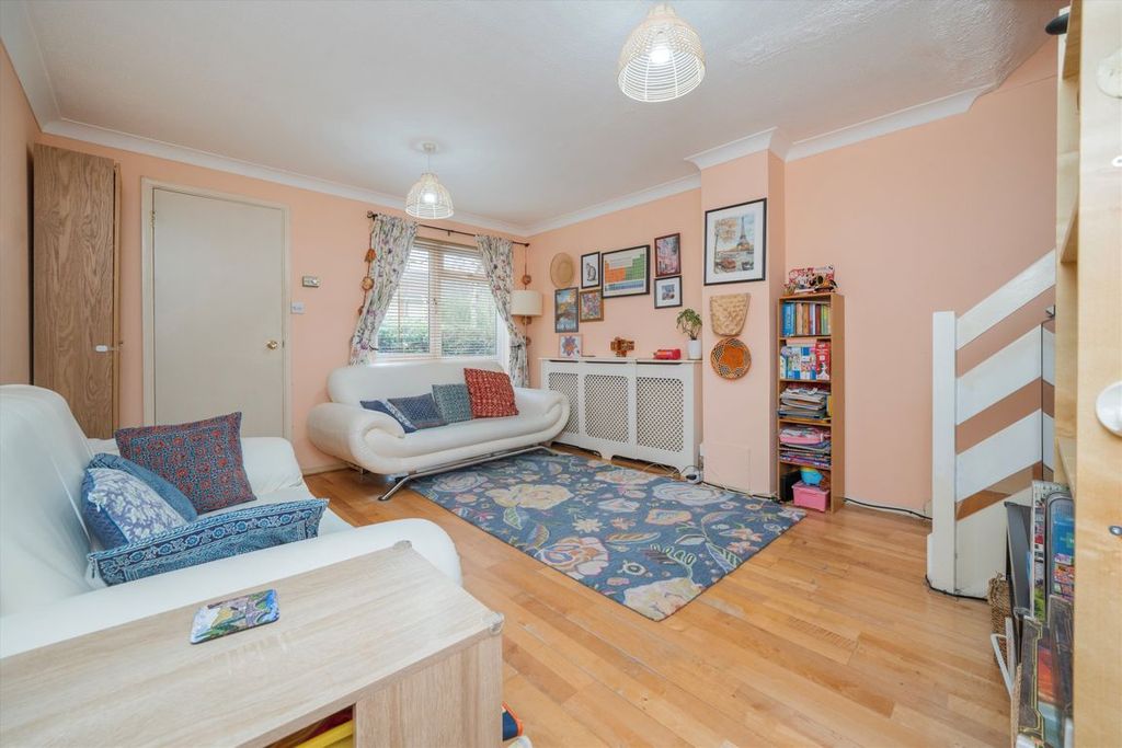 Property photo 2 of 6