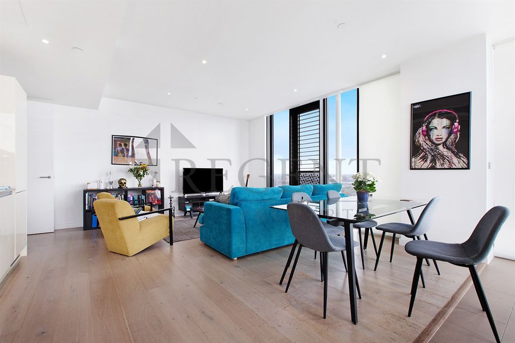 Property photo 1 of 8 Reception