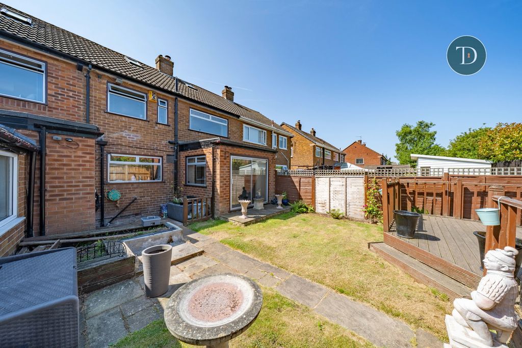 Property photo 2 of 25