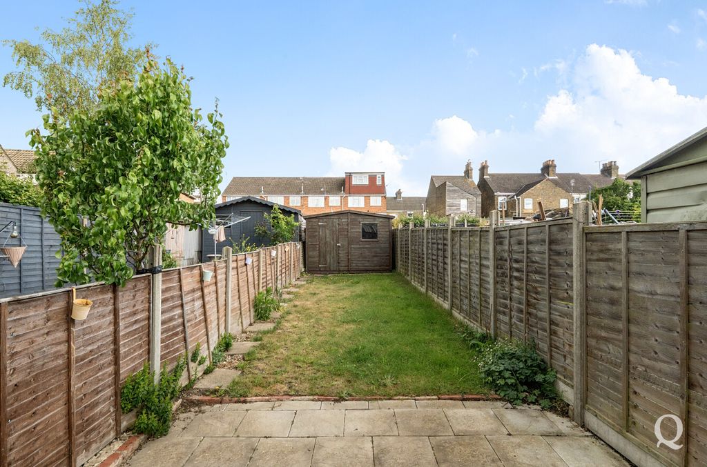 Property photo 3 of 24 F49587Db-c0F4-437...