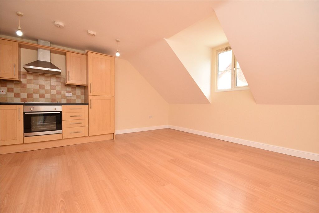 Property photo 3 of 7 Picture No. 05